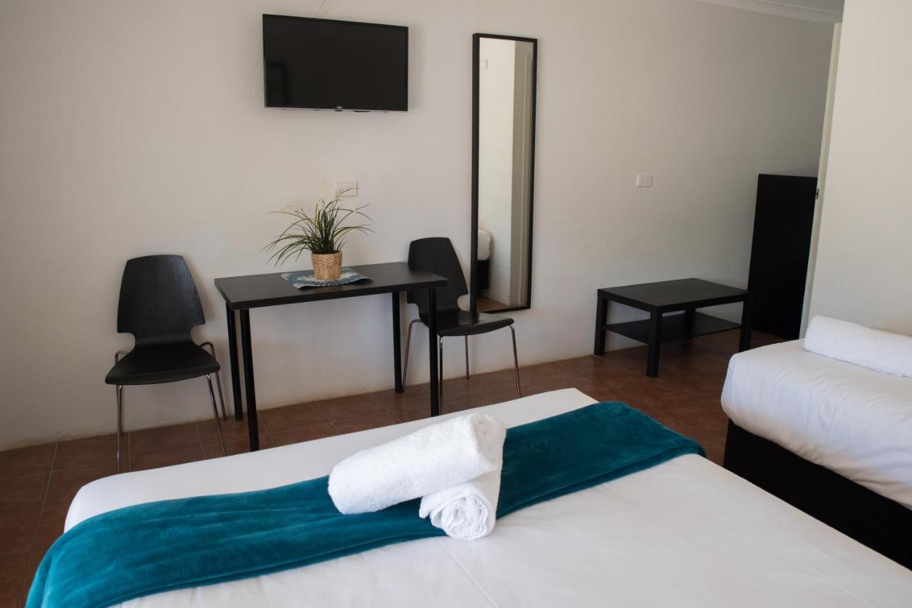 Jurien Bay Hotel Motel Экстерьер фото